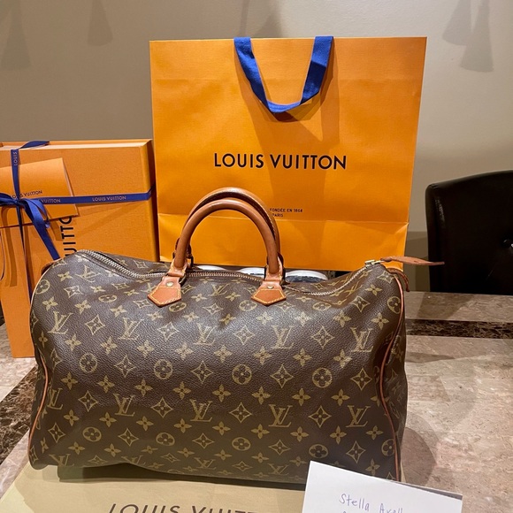 Louis Vuitton Handbags - Authentic Louis Vuitton SPEEDY 40